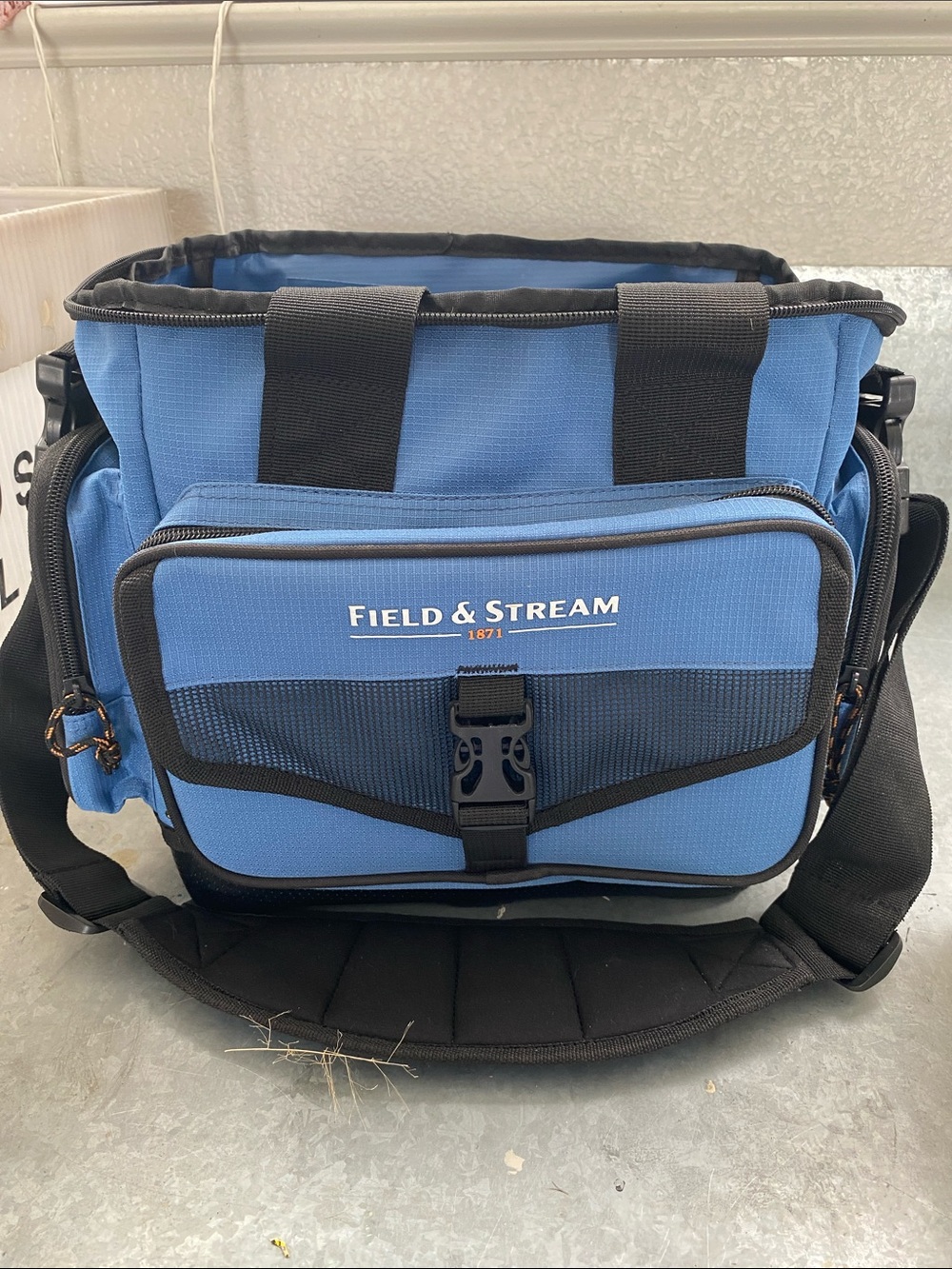 Field & Stream Blue & Black Soft bag